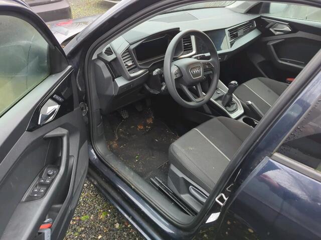 Audi A1 Sportback 25 TFSI Pro Line / Metallic/ Digitale Cockpit/ Airco/ APP Connect/ 15 lmv