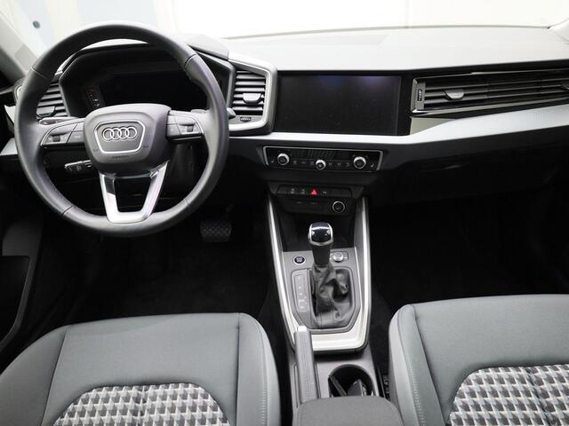 Audi A1 Sportback 25 TFSI/95PK S Line · Navigatie · Parkeersensoren · Stoelverwarming · Garantie tot maart 2029 of 100000km