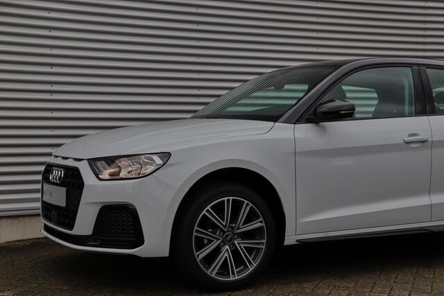 Audi A1 Sportback Advanced edition 25 TFSI 70 kW / 95 pk Sportback 5 versn. Hand | Audi Virtual cockpit | Cruise control | LED achterlichten | Optiekpakket zwart | Parkeersensoren achter | 17'' LMV | Apple Carplay/Android Auto | Sportstuur plus