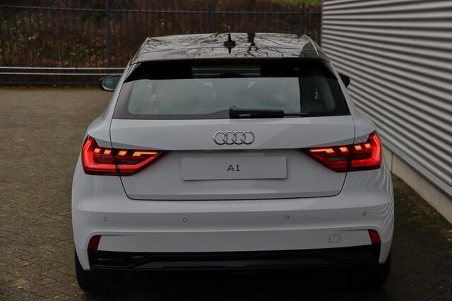 Audi A1 Sportback Advanced edition 25 TFSI 70 kW / 95 pk Sportback 5 versn. Hand | Audi Virtual cockpit | Cruise control | LED achterlichten | Optiekpakket zwart | Parkeersensoren achter | 17'' LMV | Apple Carplay/Android Auto | Sportstuur plus