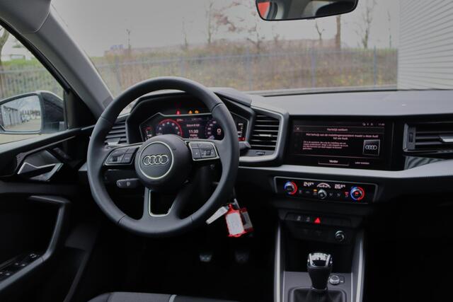 Audi A1 Sportback Advanced edition 25 TFSI 70 kW / 95 pk Sportback 5 versn. Hand | Audi Virtual cockpit | Cruise control | LED achterlichten | Optiekpakket zwart | Parkeersensoren achter | 17'' LMV | Apple Carplay/Android Auto | Sportstuur plus