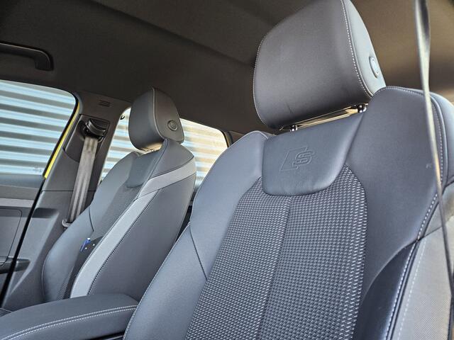 Audi A1 Sportback 35 TFSI S Line 150pk Dealer O.H | Apple Carplay | S Line Sportstoelen Verwarmd | LED Koplampen | Virtual | 17"L.M | Laneassist |