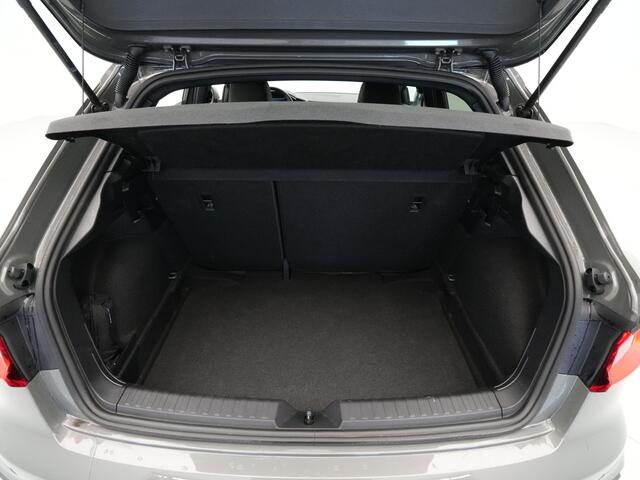 Audi A1 Sportback 25 TFSI S Line edition Navi via App Pdc Clima Lm Velgen