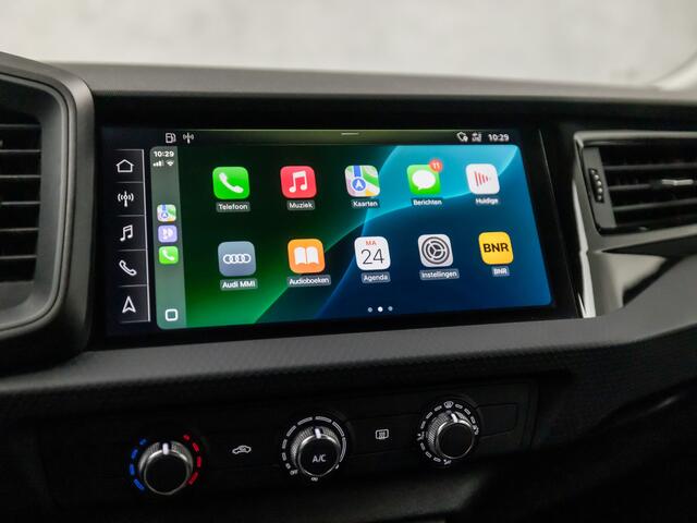 Audi A1 Sportback 25 TFSI Sport (APPLE CARPLAY, GROOT NAVI, LM VELGEN, SPORTSTOELEN, CRUISE, LANE ASSIST, NIEUWE APK, NIEUWSTAAT)
