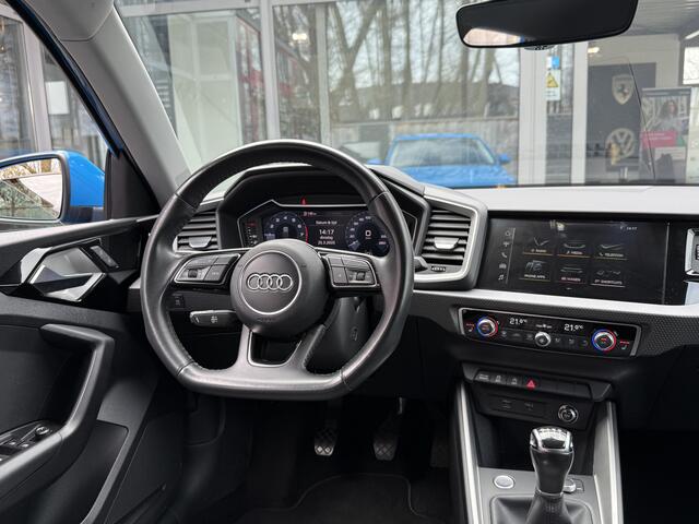 Audi A1 Sportback 30 TFSI 116PK *!* S-LINE *!* CARPLAY/ 17 INCH/ STOELVERWARMING *!*