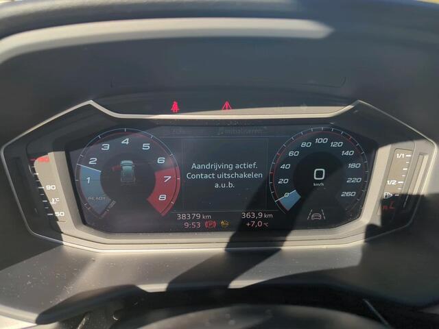 Audi A1 Sportback 25 TFSI Pro Line Parkeersensoren / Airco / Bluetooth / Cruise control / DAB