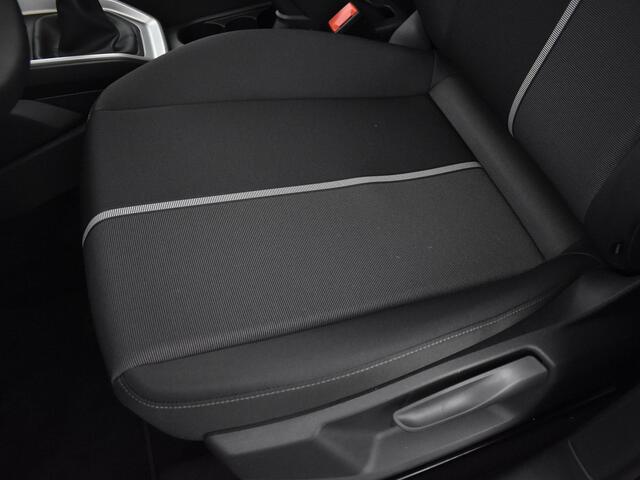 Audi A1 Advanced edition 25 TFSI 70 kW / 95 pk Sportback 5 Dak in zwart - Automatische airconditioning - Apple CarPlay
