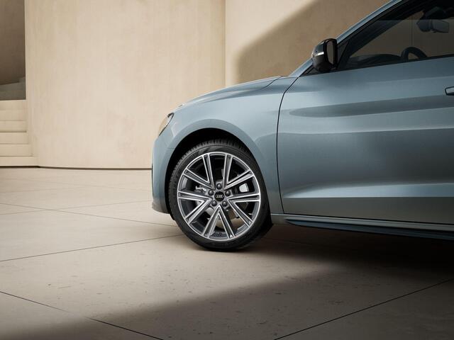Audi A1 Advanced edition 30 TFSI 85 kW / 116 pk Sportback Audi A1 Sportback 30 TFSI Advanced edition · Adaptive cruise control · Afgevlakt sportstuur · Stoelverwarming
