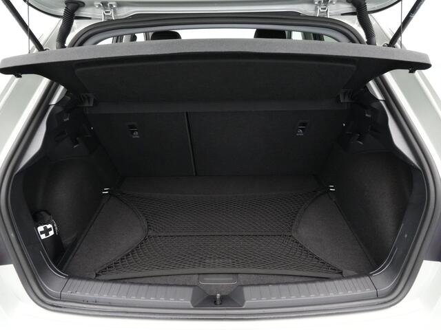 Audi A1 Sportback 25 TFSI 95 pk S-Tronic Advanced edition Black Led Cruise Navi via app Optiek zwart Stoelverwarming