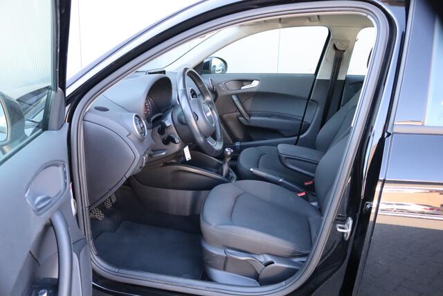Audi A1 Sportback 1.0 TFSI 96PK Attraction Cruise-Control/Airco