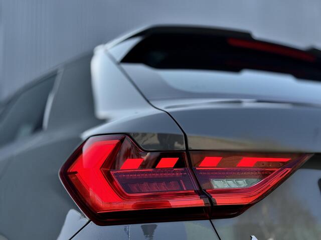 Audi A1 Sportback 35 TFSI 3X S-LINE|150 PK|AUTOMAAT|CARPLAY Audi A1 Sportback 35 TFSI 3X S-LINE ZGA NIEUW