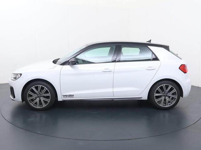 Audi A1 Sportback Advanced edition 25 TFSI 70 kW / 95 pk | Audi Virtual cockpit | Cruise control | LED achterlichten | Optiekpakket zwart | Parkeersensoren achter | 17'' LMV | Apple Carplay/Android Auto | Sportstuur plus