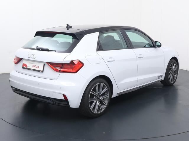 Audi A1 Sportback Advanced edition 25 TFSI 70 kW / 95 pk | Audi Virtual cockpit | Cruise control | LED achterlichten | Optiekpakket zwart | Parkeersensoren achter | 17'' LMV | Apple Carplay/Android Auto | Sportstuur plus