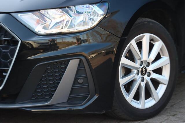 Audi A1 Sportback 25 TFSI S edition Automaat | S Line
