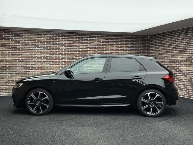 Audi A1 Sportback 25 TFSI S-Line edition | LED| Keyless|