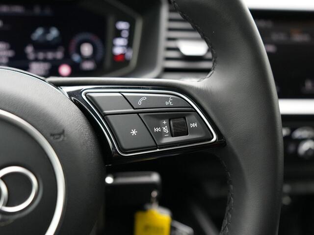 Audi A1 Sportback 30 TFSI Advanced S-line edition | MMI navigatie plus | Parkeerhulp plus | Autom. airconditioning 2 zones | Velgen 10-spaak 16 inch | Stoelverwarming