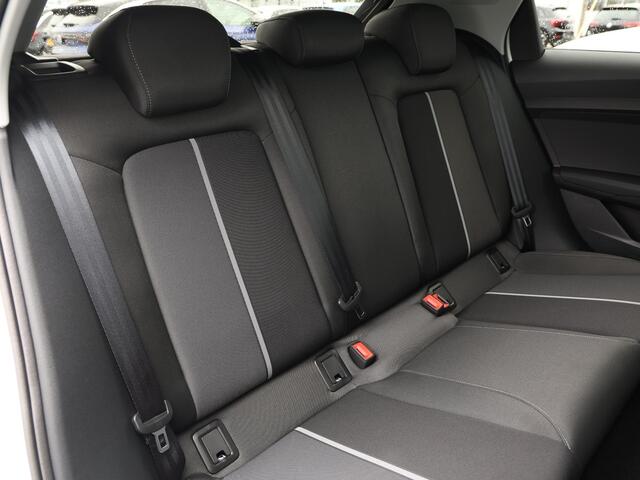 Audi A1 Sportback 25 TFSI Advanced edition 95pk S-tronic | LED | 17" Velgen | Stoelverwarming | Cruise control