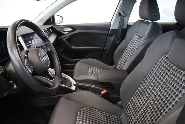 Audi A1 citycarver 30 TFSI epic Airco Cruise Control 17 LMV PDC VCP DAB+