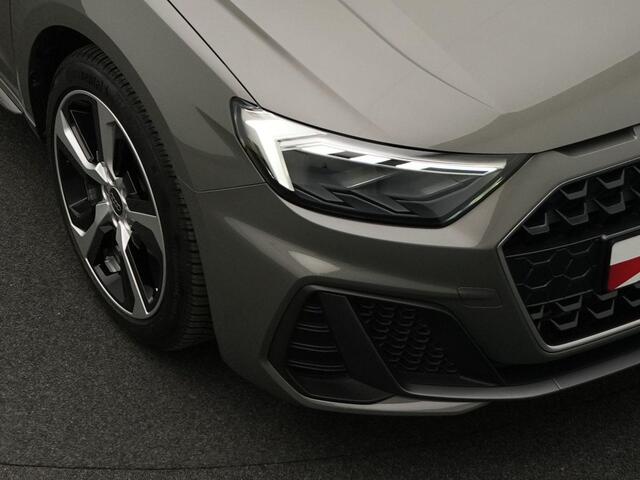 Audi A1 Sportback 30 TFSI 110 pk S edition / S-Line | Stoelverwarming | Parkeersensoren achter | Apple Carplay / Android Auto | Adaptive Cruise