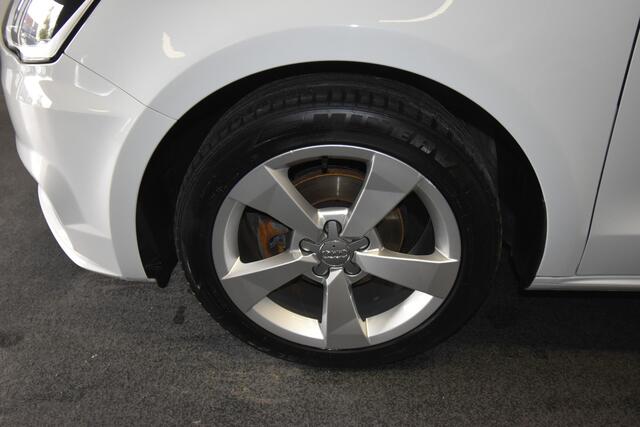Audi A1 Sportback 1.0 TFSI , NAVI , CR CONTR , CLIMATR , V STOEL VERW , MISTL V ,