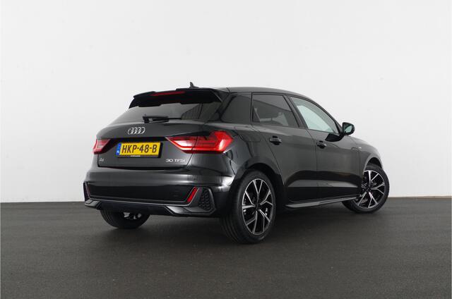 Audi A1 Sportback 30 TFSI S line > 116pk/17inch/Getint glas/stoelverwarming...