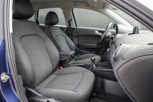 Audi A1 Sportback 1.0 TFSI S-Line ? Navi ? 17 inch ? Cruise