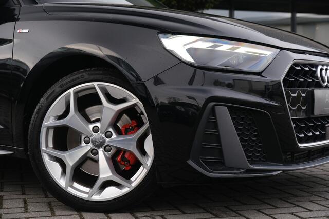 Audi A1 Sportback 40 TFSI S-Line 200PK Matrix Virtual Black Optiek Carplay Stoelverwarming Keyless
