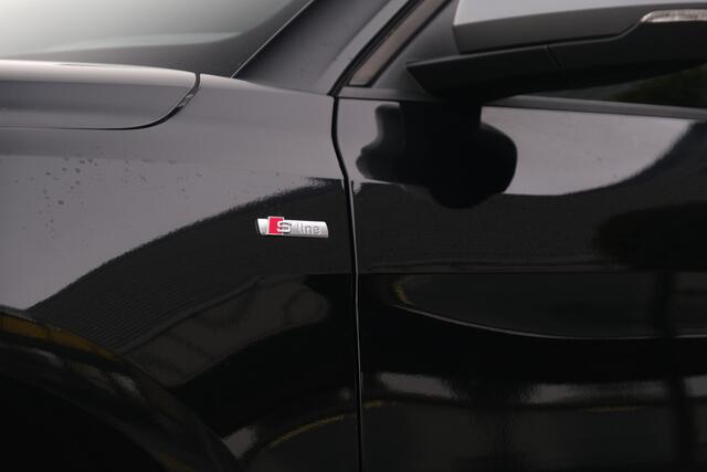 Audi A1 Sportback 40 TFSI S-Line 200PK Matrix Virtual Black Optiek Carplay Stoelverwarming Keyless
