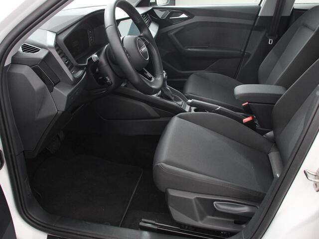 Audi A1 Sportback 30 TFSI 110pk Automaat Advanced Climate Control Navigatie Apple Carplay/Android Auto Voorstoelen verwarmd Cruise control Achteruitrijcamera Lichtmetalen velgen Two Tone