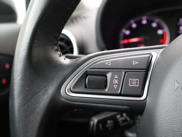 Audi A1 Sportback 1.0 TFSI Adrenalin | 95 PK | Multifunctioneel stuurwiel | Parkeersensoren | Cruisecontrol |