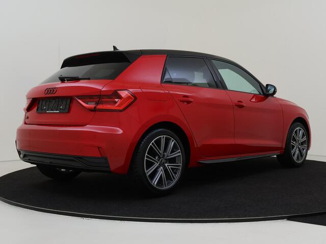 Audi A1 Sportback 25 TFSI Advanced edition | Optiekpakket zwart | Cilmate control | Sportstoelen | Privacy glass | Parkeersensoren achter