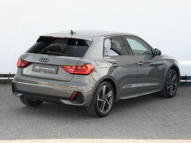 Audi A1 Sportback 25 TFSI S edition | S-tronic | Apple Carplay | Stoelverwarming | Extra getint glas achter |