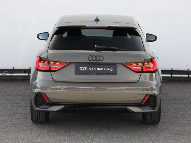 Audi A1 Sportback 25 TFSI S edition | S-tronic | Apple Carplay | Stoelverwarming | Extra getint glas achter |