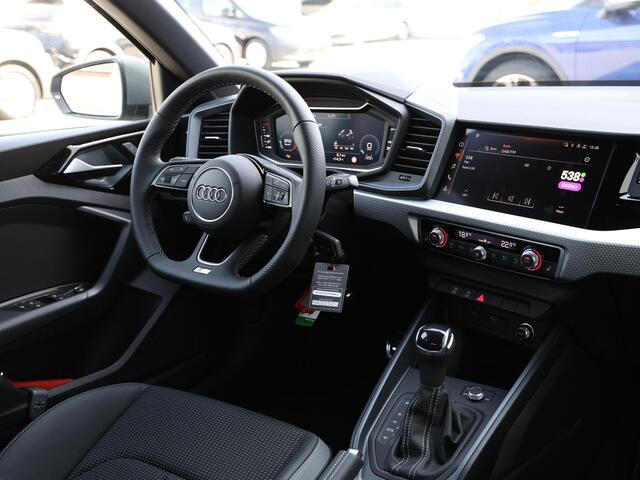 Audi A1 Sportback 25 TFSI S edition | S-tronic | Apple Carplay | Stoelverwarming | Extra getint glas achter |