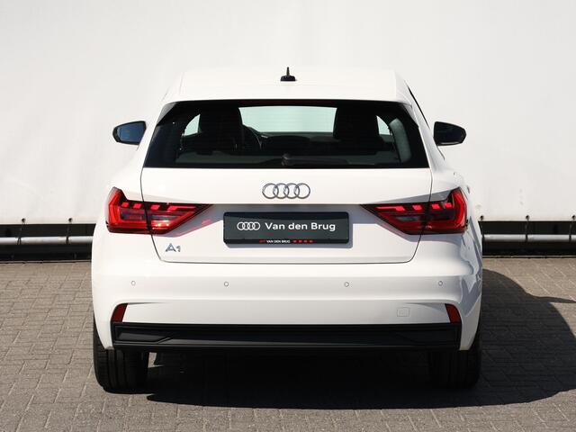 Audi A1 Sportback 30 TFSI S edition 110pk | LED | Stoelverwarming | Apple Carplay | Climatronic