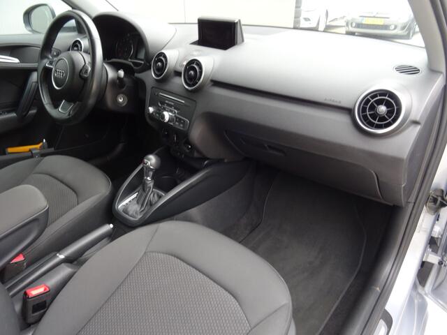 Audi A1 Sportback 1.0 TFSI Adrenalin * NAVIGATIE * S-LINE * LED !!