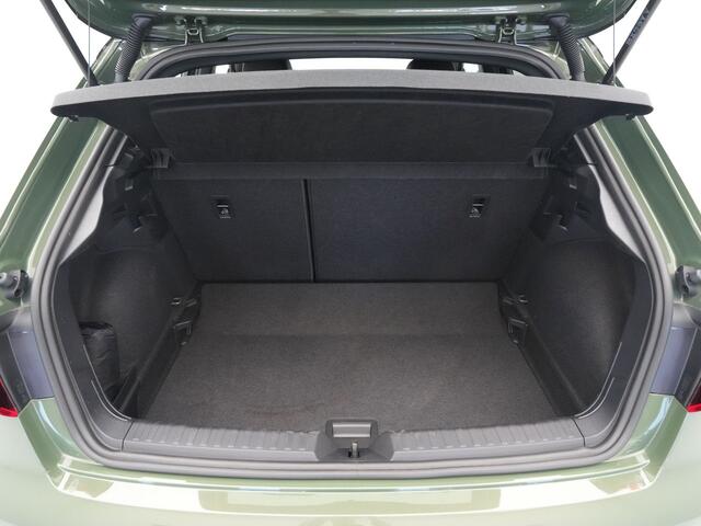 Audi A1 Sportback 25 TFSI 95pk S edition S Line 18'' Lichtmetalen velgen Navigatie Perkeerhulp plus