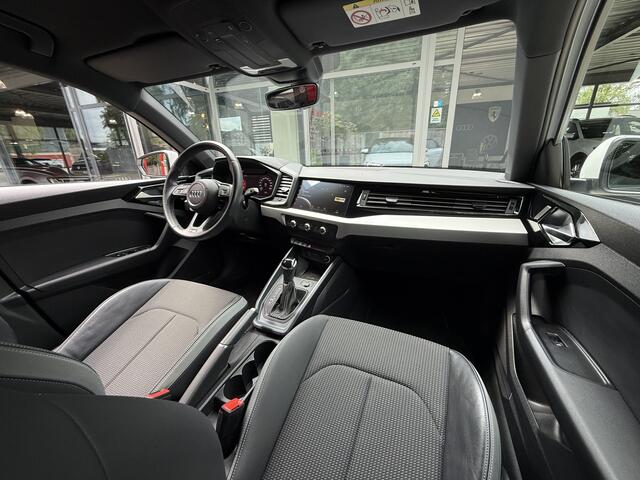 Audi A1 Sportback 25 TFSI AUT. *!* 2x S-LINE *!* VIRTUAL/ CARPLAY/ LED/ 17 INCH/ KEYLESS *!*