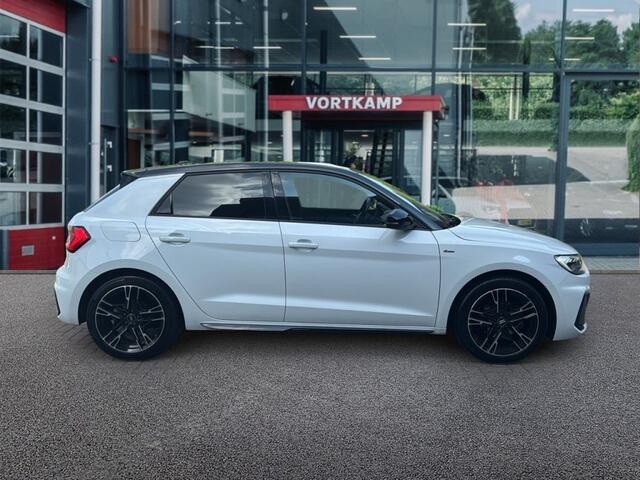 Audi A1 30 TFSI S LINE LED/CRUISE/STOELVERW/PDC/NAVIGATIE