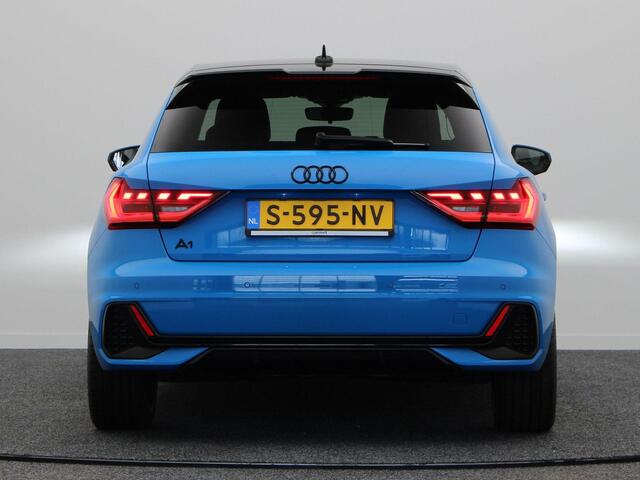 Audi A1 Sportback 30 TFSI S edition | Stoelverwarming | Lederen Bekleding | Zwart Dak | 18 Inch Velgen |