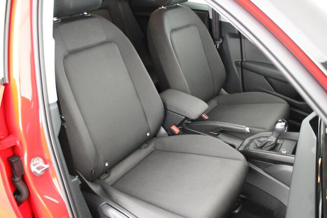 Audi A1 Sportback 30 TFSI 116pk S-Tronic S-Line Trekhaak Stoelverwarming Parkeersensoren Navigatie DAB