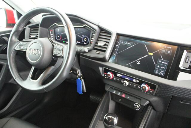 Audi A1 Sportback 30 TFSI 116pk S-Tronic S-Line Trekhaak Stoelverwarming Parkeersensoren Navigatie DAB