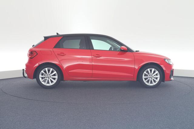 Audi A1 Sportback 30 TFSI 116pk S-Tronic S-Line Trekhaak Stoelverwarming Parkeersensoren Navigatie DAB
