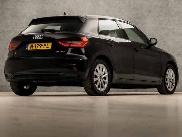 Audi A1 Sportback 25 TFSI Advanced Sport Automaat (GROOT NAVI, APPLE CARPLAY, DIGITAAL DASHBOARD, CRUISE, STOELVERWARMING, SPORTSTOELEN, NIEUWE APK, NIEUWSTAAT)