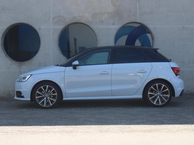 Audi A1 Sportback 1.4 TFSI Sport S line Edition | ELEKTRISCH SCHUIFDAK | NAVIGATIE | TREKHAAK |
