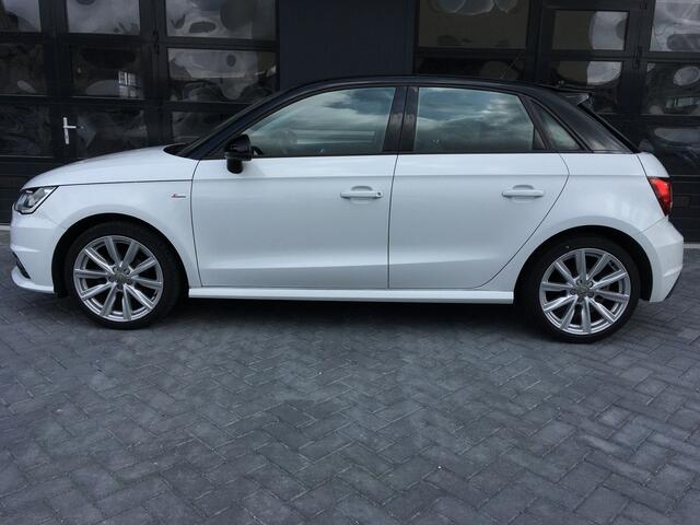 Audi A1 Sportback 1.0 TFSI Adrenalin S-line