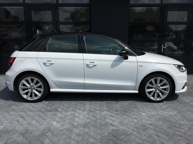 Audi A1 Sportback 1.0 TFSI Adrenalin S-line