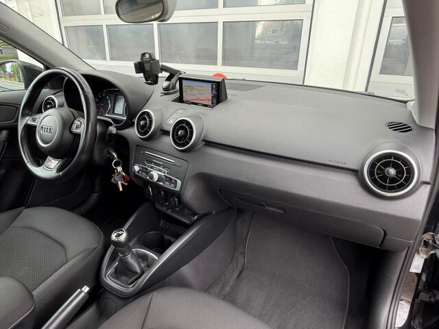 Audi A1 1.0 TFSI 95PK Adrenalin S-line 5-Drs Airco Navi Cruise Keurige auto!