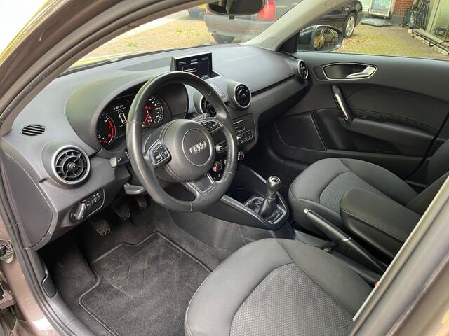 Audi A1 1.0 TFSI S-Line