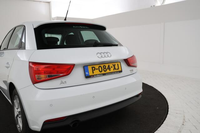 Audi A1 Sportback 1.0 TFSI Navigatie, Airco, Bluetooth